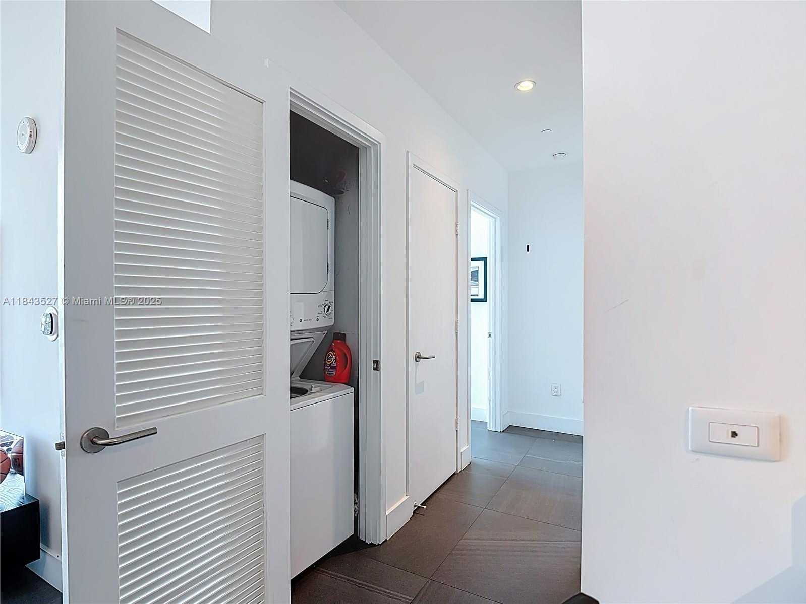 Small Image of 1100 SOUTH MIAMI AVE #4204, Miami Number 14