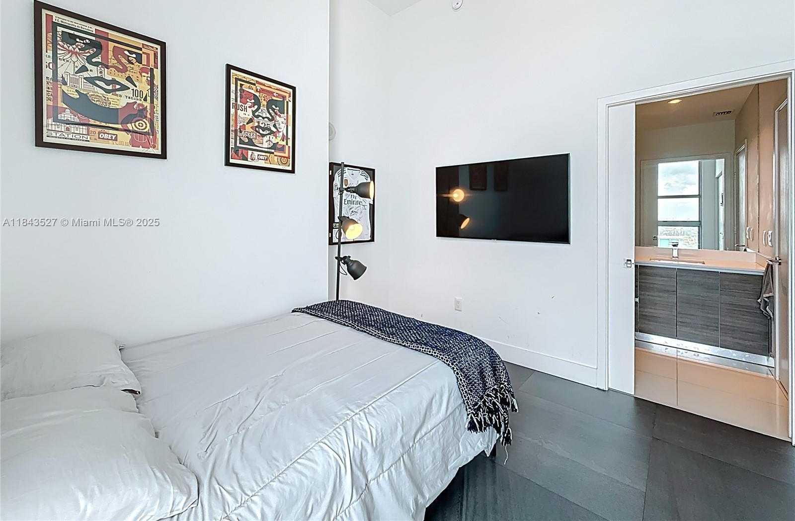 Small Image of 1100 SOUTH MIAMI AVE #4204, Miami Number 22