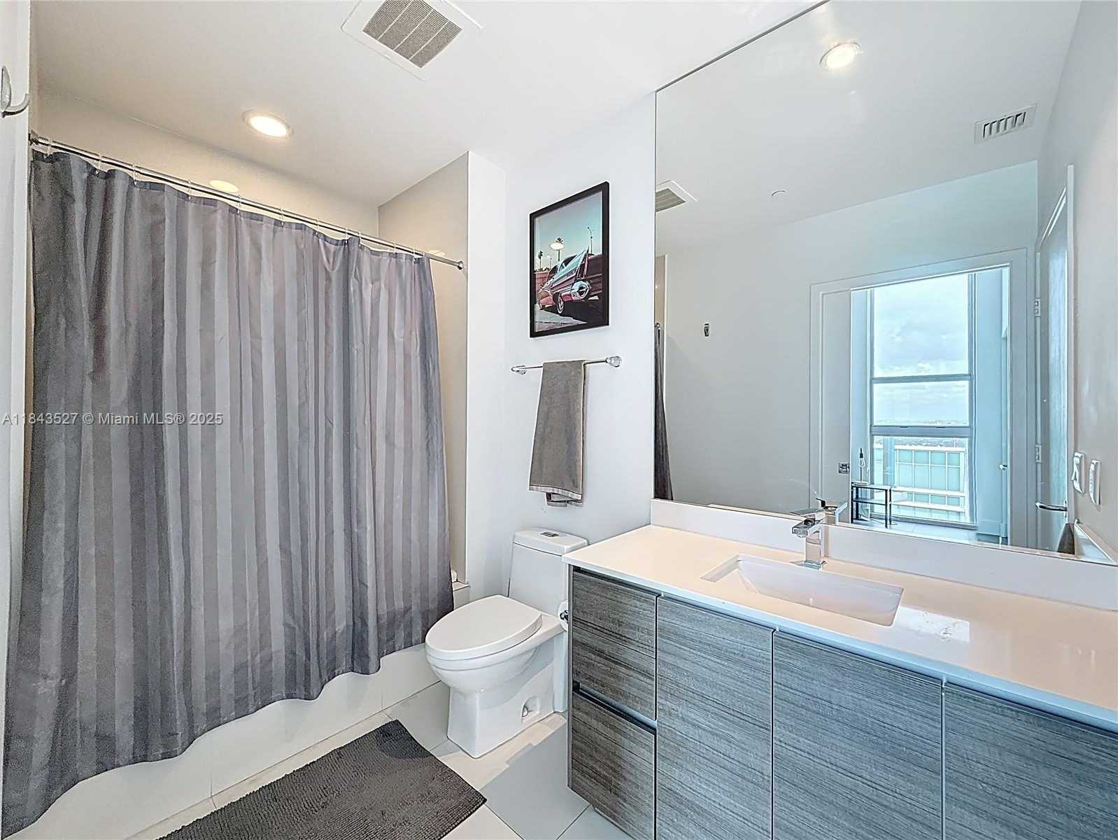 Small Image of 1100 SOUTH MIAMI AVE #4204, Miami Number 24