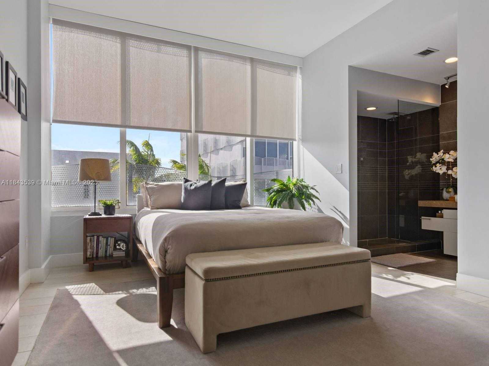 Small Image of 2100 PARK AVE #302, Miami Beach Number 14