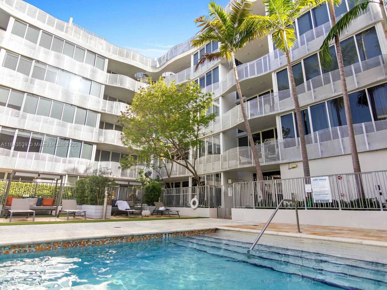 Small Image of 2100 PARK AVE #302, Miami Beach Number 34
