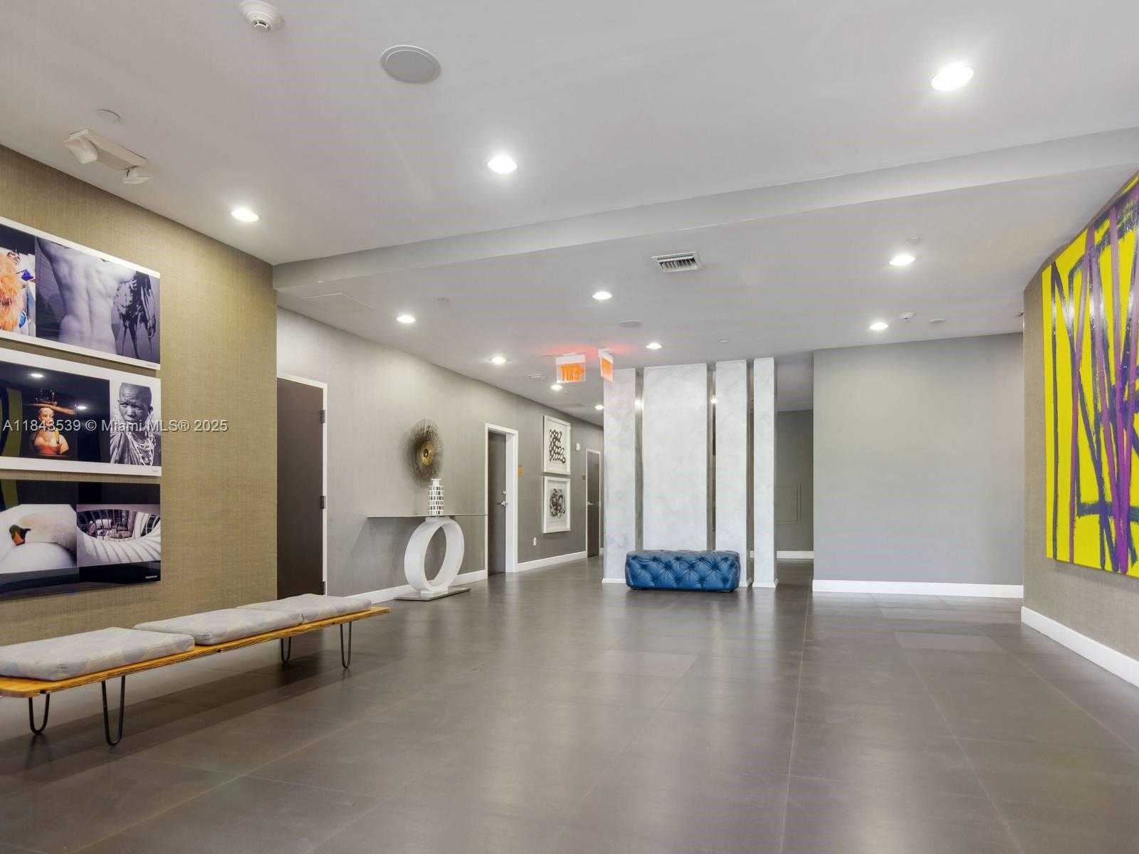 Small Image of 2100 PARK AVE #302, Miami Beach Number 42