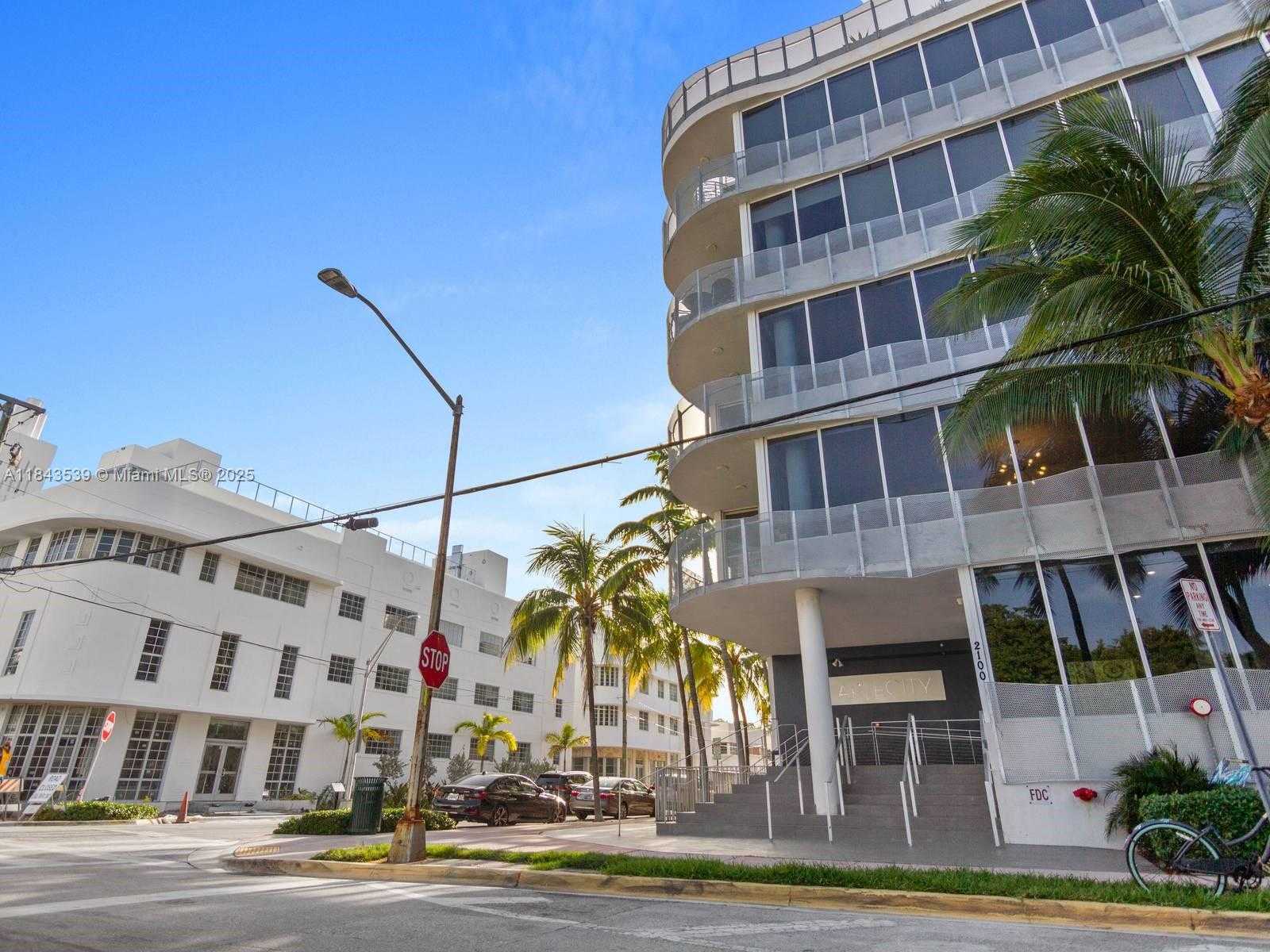 Small Image of 2100 PARK AVE #302, Miami Beach Number 44