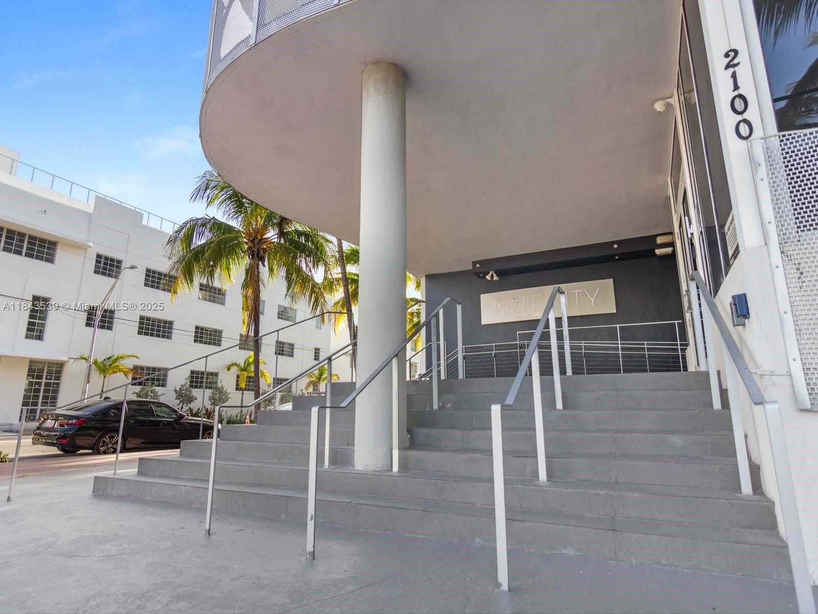 Small Image of 2100 PARK AVE #302, Miami Beach Number 46