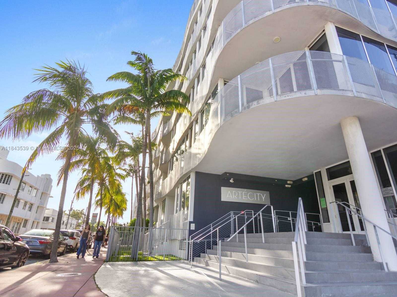 Small Image of 2100 PARK AVE #302, Miami Beach Number 48