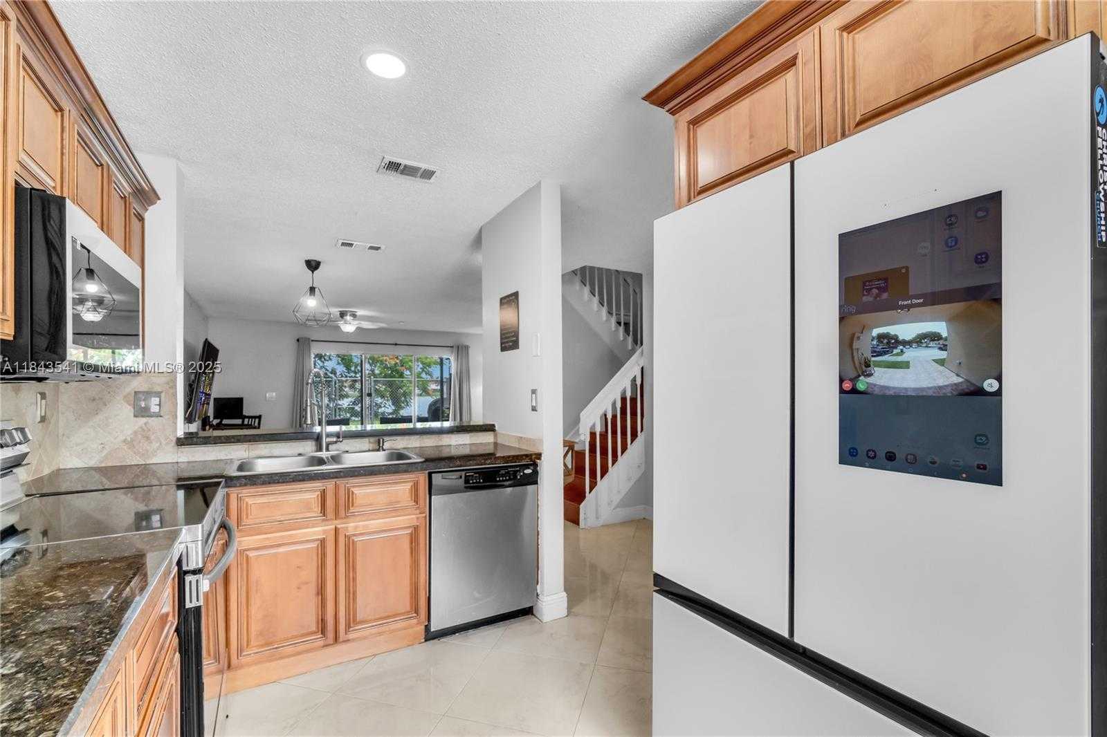 Small Image of 17554 SOUTH WEST 139TH CT, Miami Number 14
