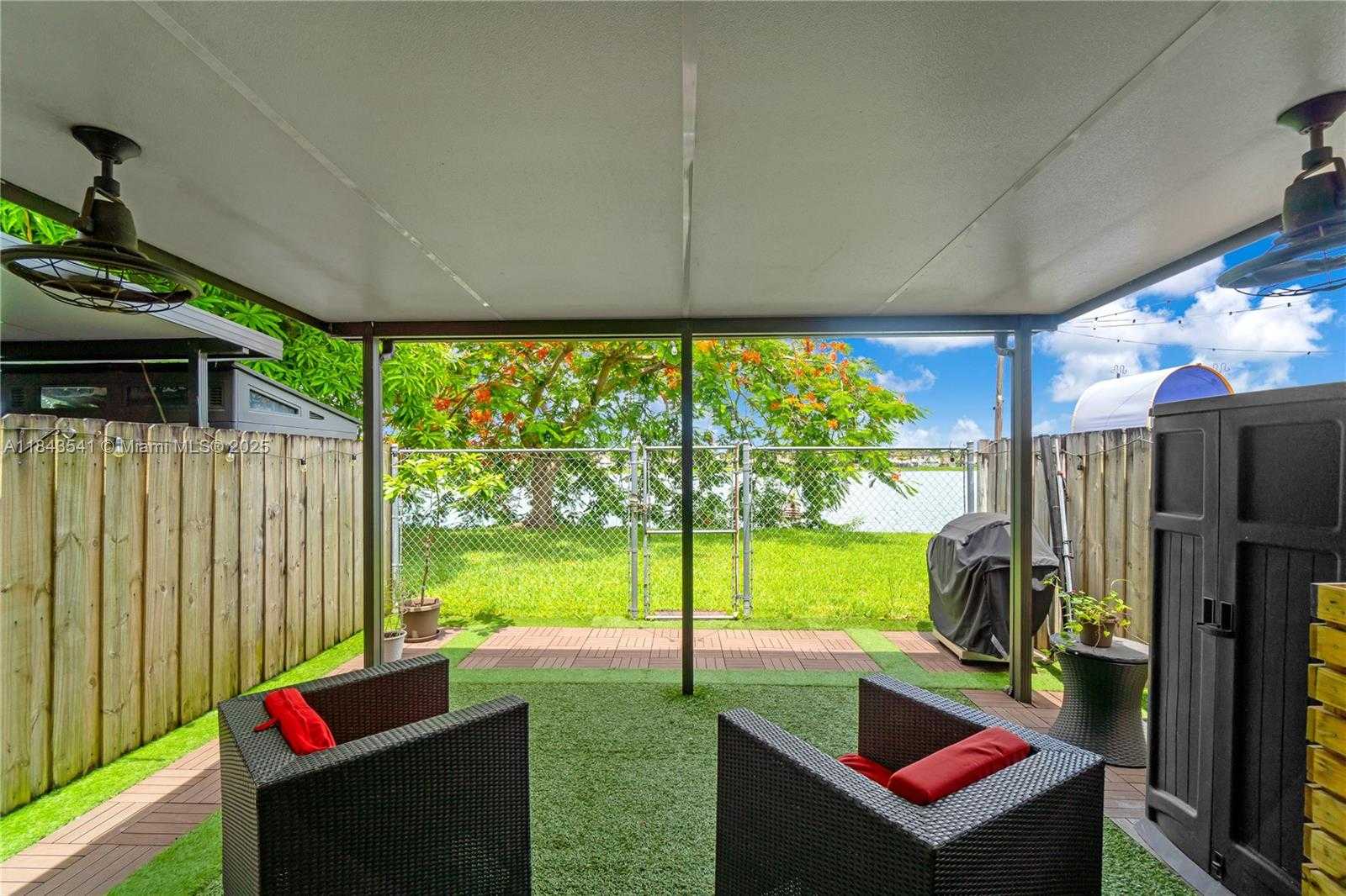 Small Image of 17554 SOUTH WEST 139TH CT, Miami Number 30