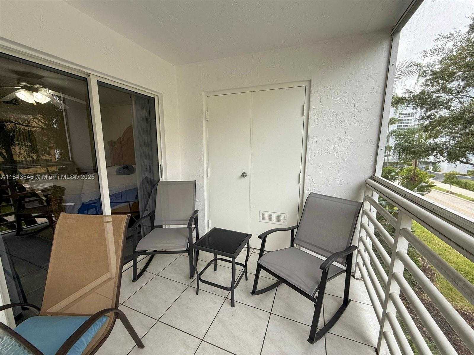 Small Image of 17801 NORTH BAY RD #302, Sunny Isles Beach Number 19