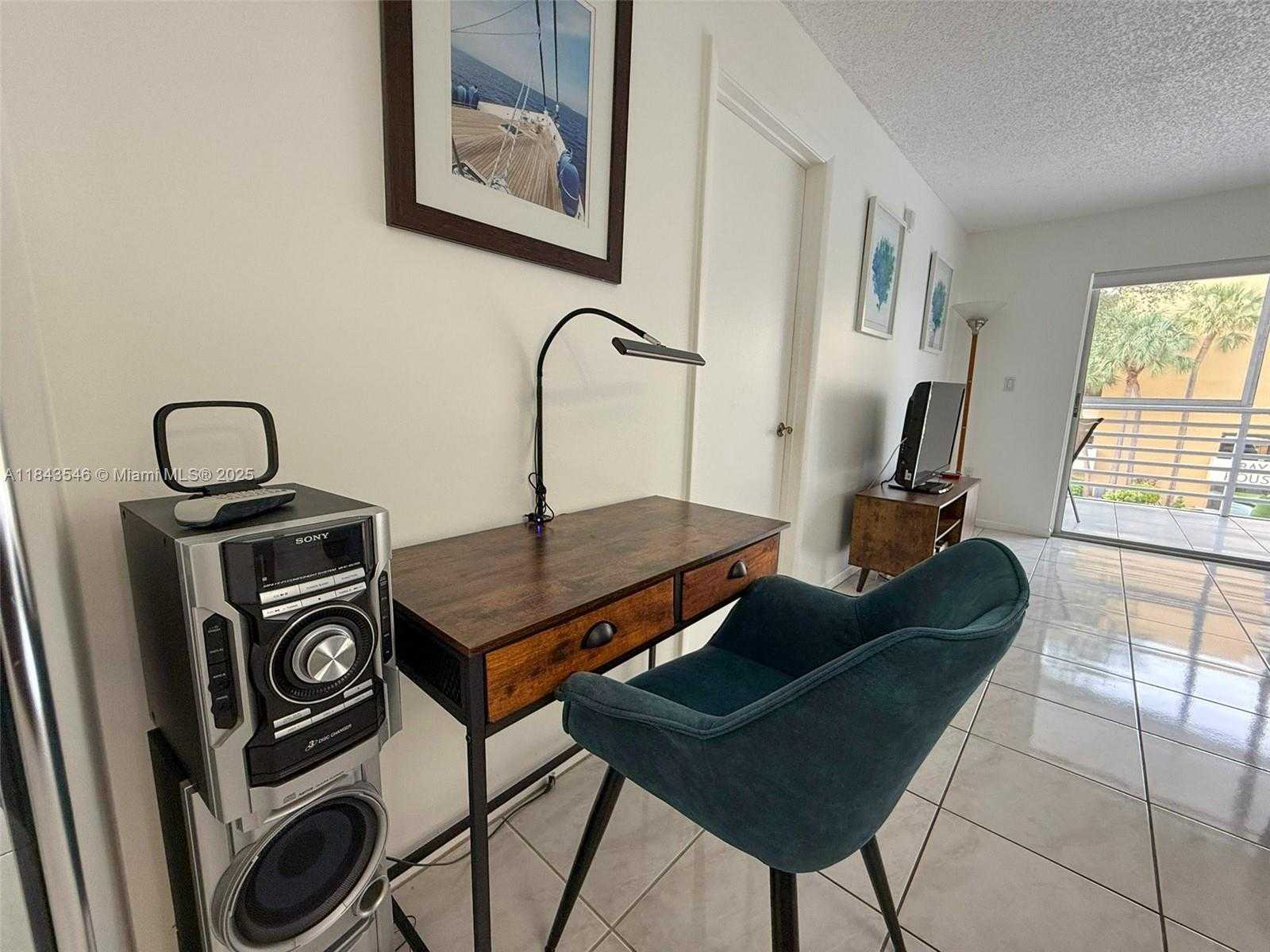 Small Image of 17801 NORTH BAY RD #302, Sunny Isles Beach Number 4