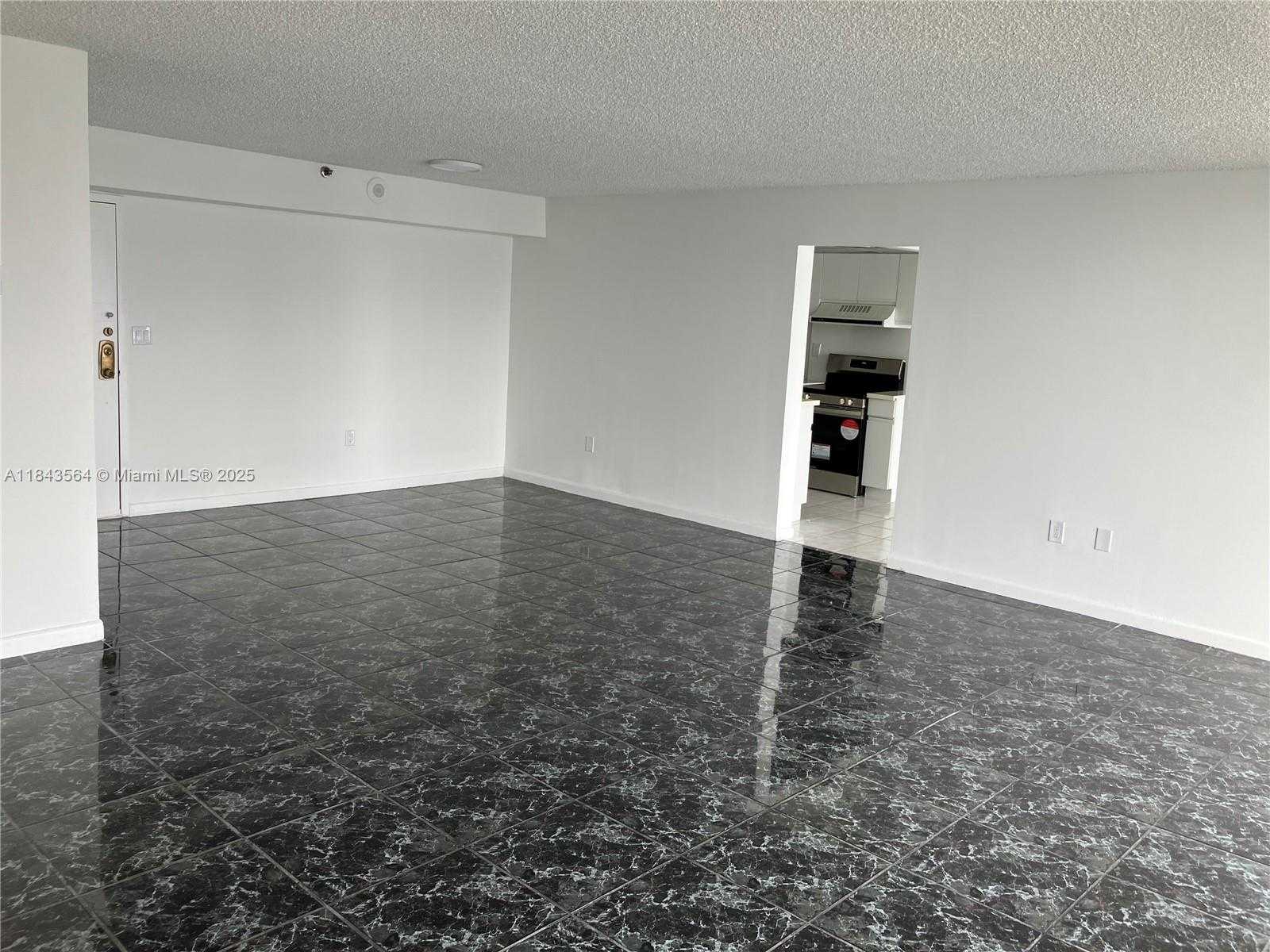 Small Image of 17500 NORTH BAY RD #S707, Sunny Isles Beach Number 9