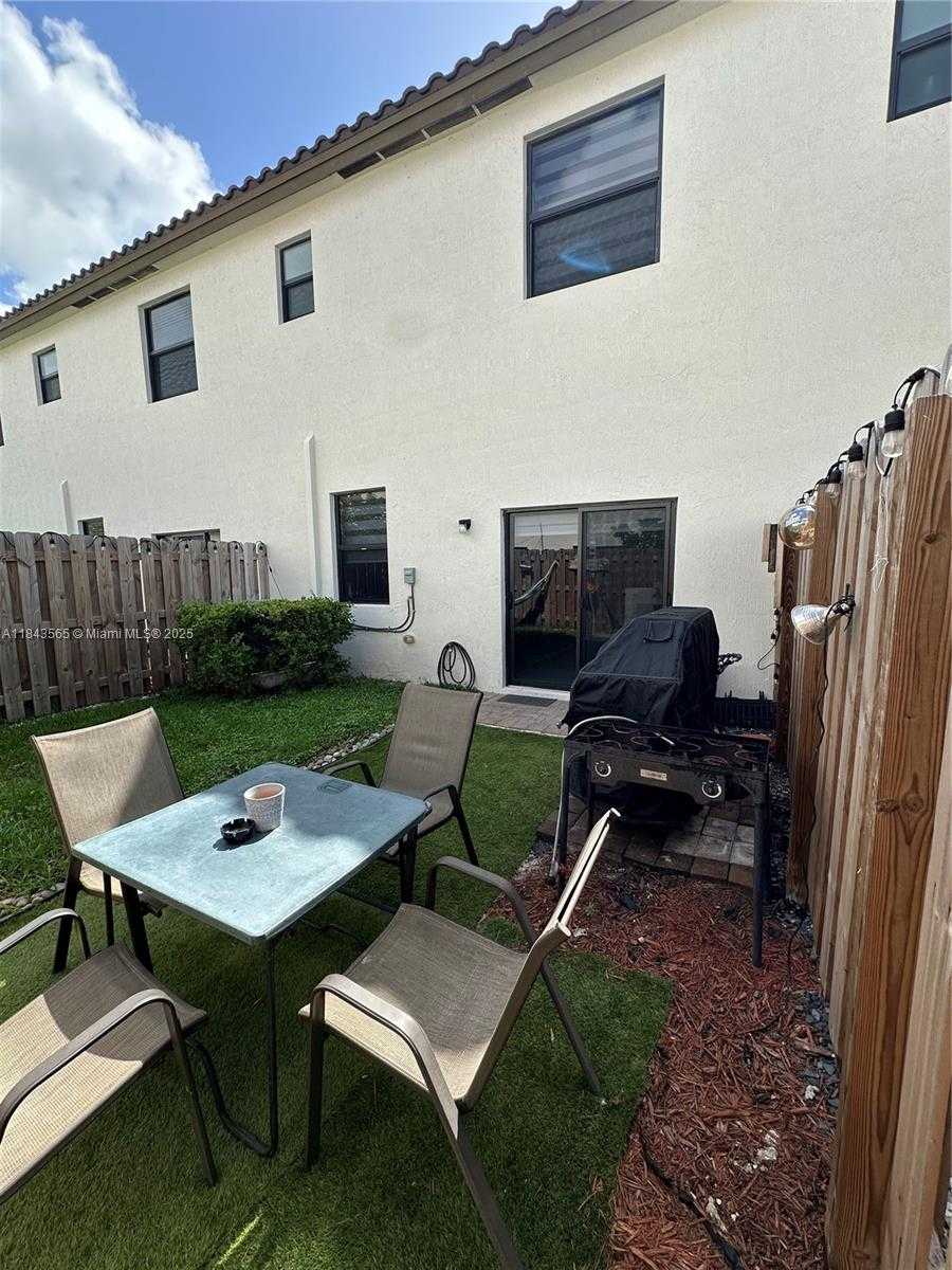 Small Image of 24702 SOUTH WEST 119TH CT, Homestead Number 14