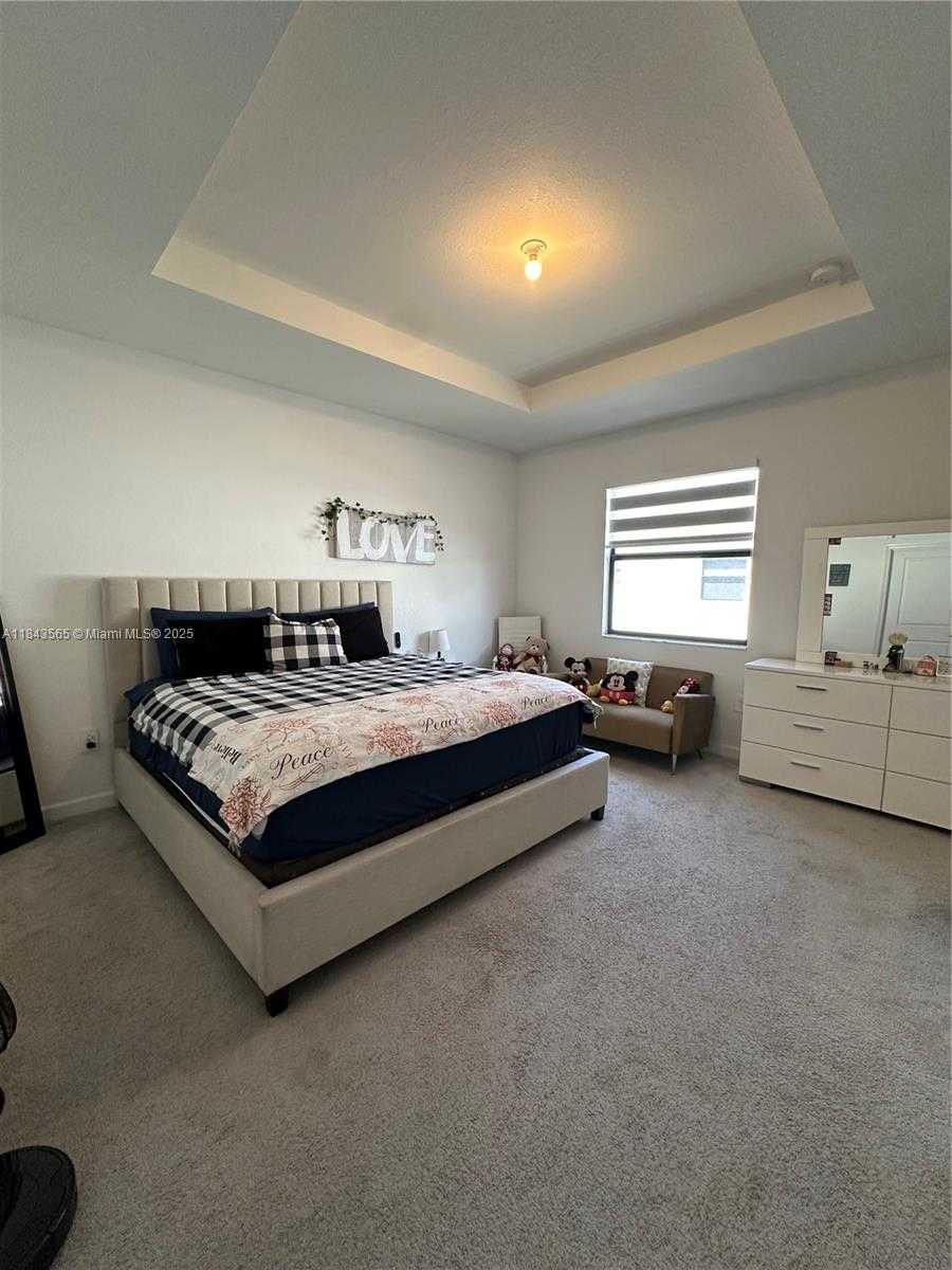 Small Image of 24702 SOUTH WEST 119TH CT, Homestead Number 9