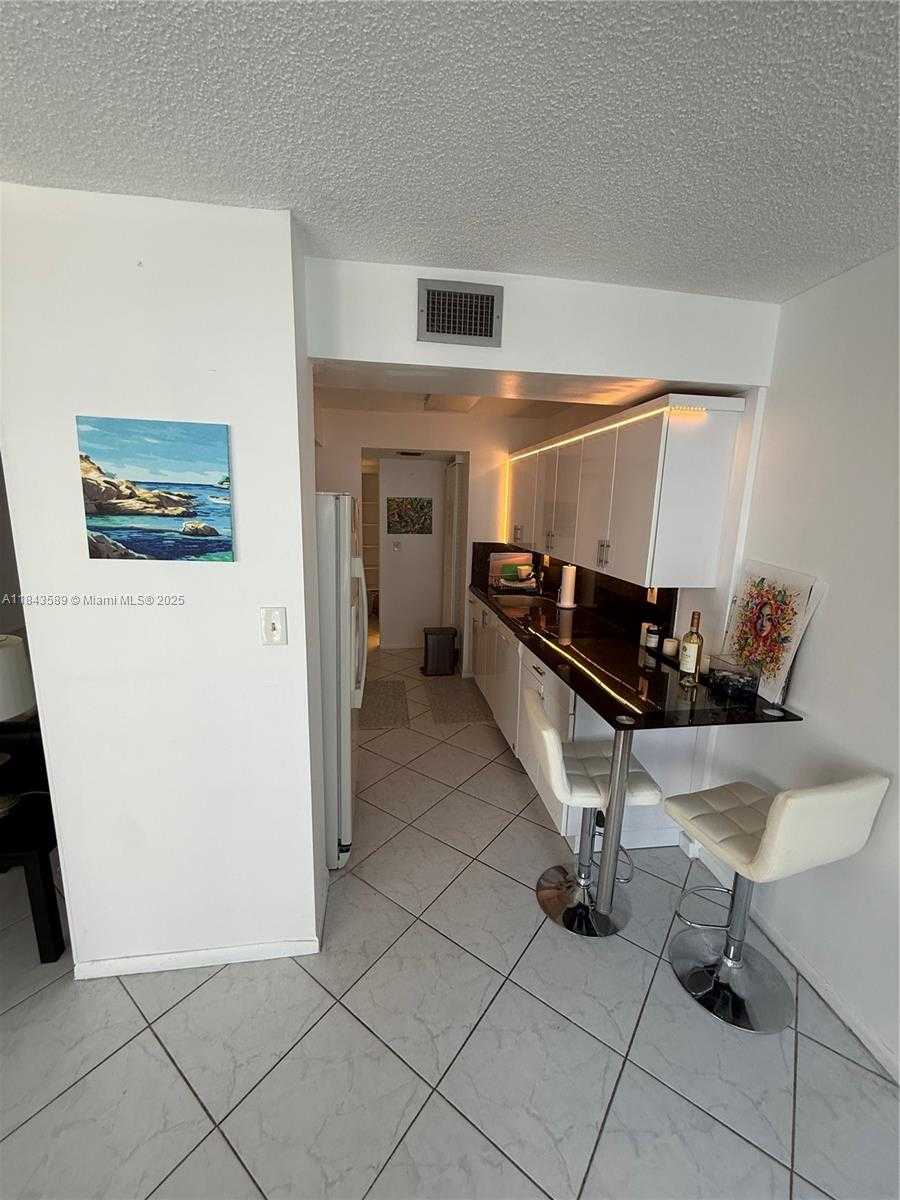 Small Image of 231 174TH ST #1611, Sunny Isles Beach Number 17