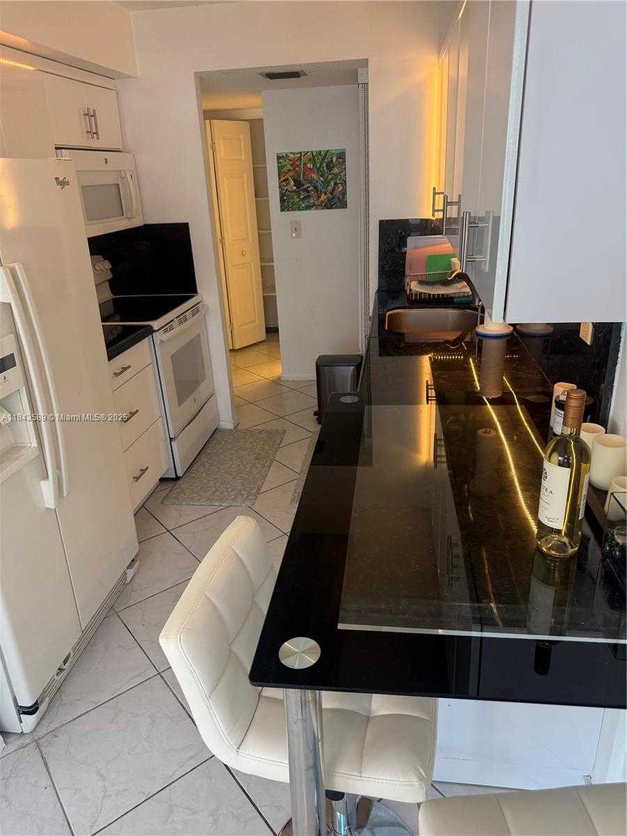 Small Image of 231 174TH ST #1611, Sunny Isles Beach Number 18