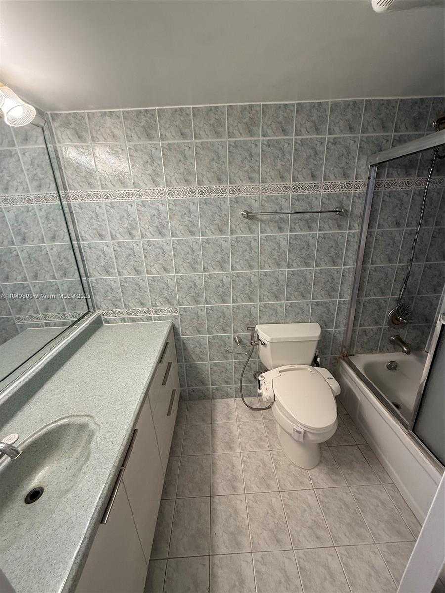 Small Image of 231 174TH ST #1611, Sunny Isles Beach Number 23