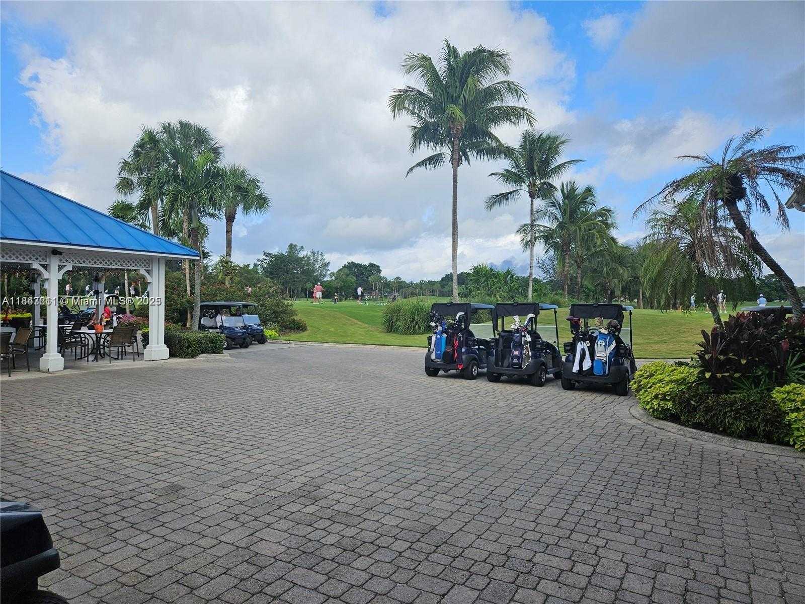 Small Image of 97 DEER CREEK RD #106, Deerfield Beach Number 21