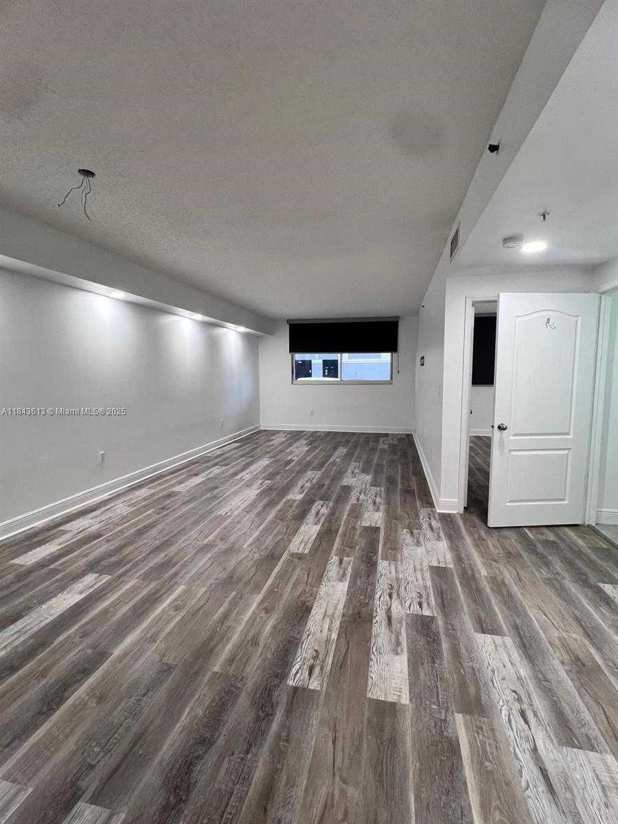 Small Image of 5091 NORTH WEST 7TH ST #109, Miami Number 10