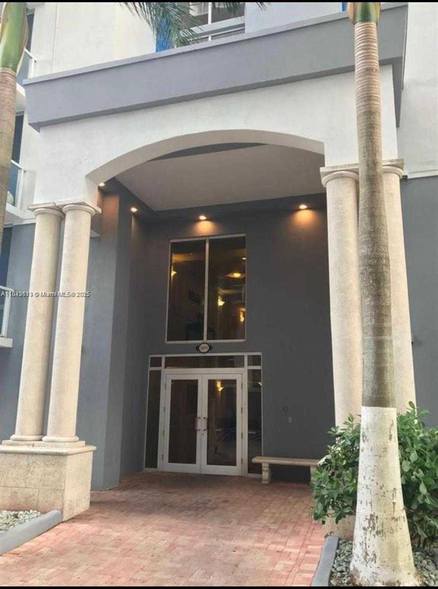 Small Image of 5091 NORTH WEST 7TH ST #109, Miami Number 43