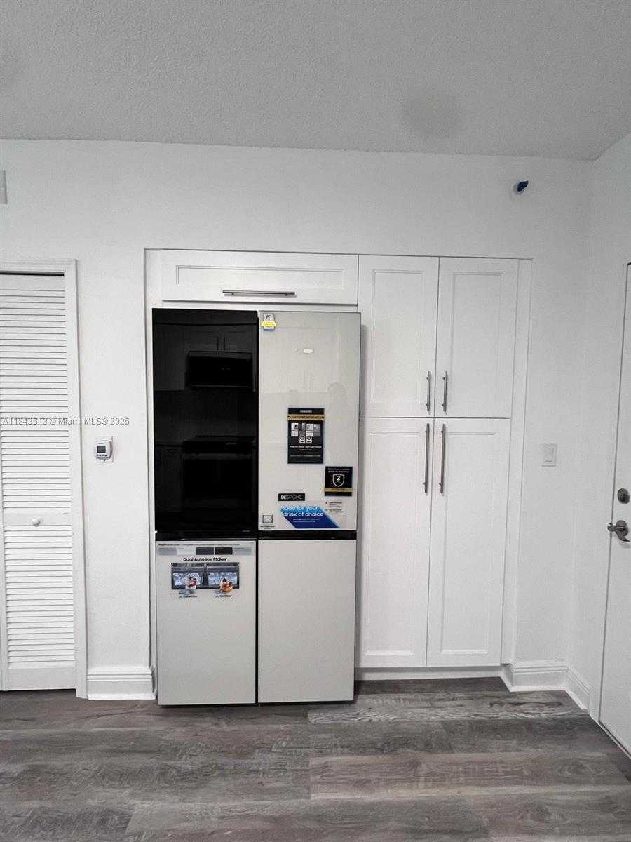 Small Image of 5091 NORTH WEST 7TH ST #109, Miami Number 8
