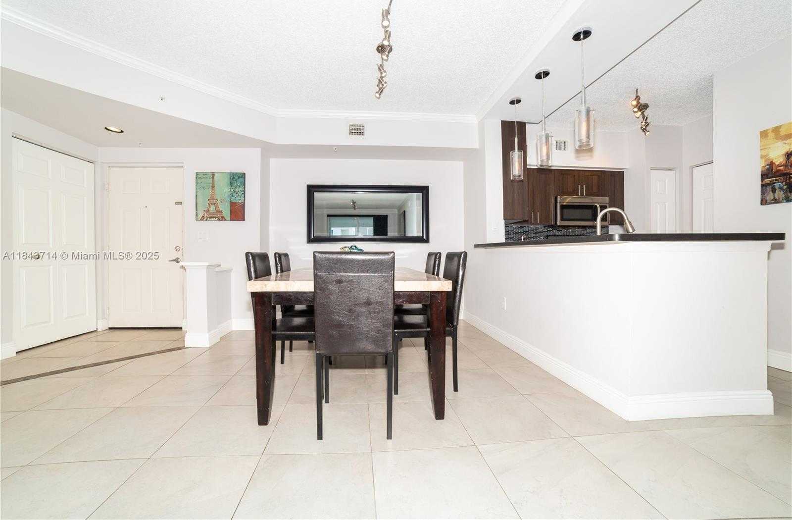 Small Image of 17100 NORTH BAY RD #1802, Sunny Isles Beach Number 10