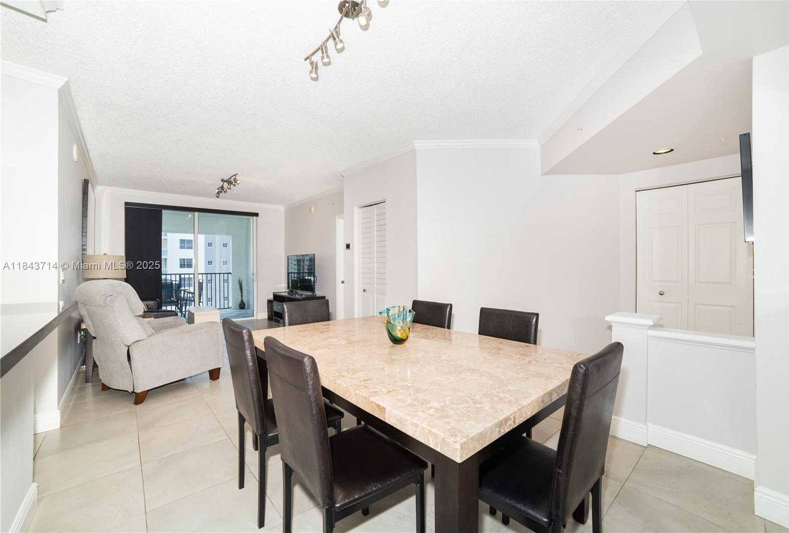 Small Image of 17100 NORTH BAY RD #1802, Sunny Isles Beach Number 11