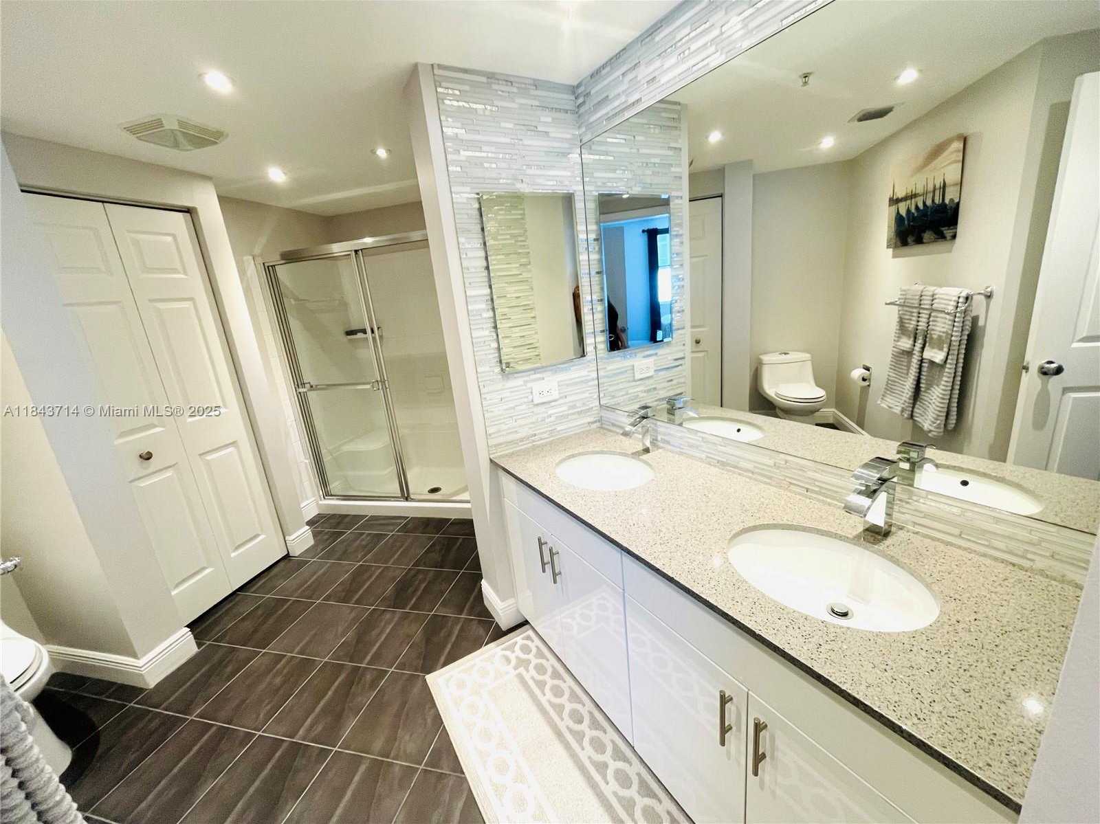 Small Image of 17100 NORTH BAY RD #1802, Sunny Isles Beach Number 25