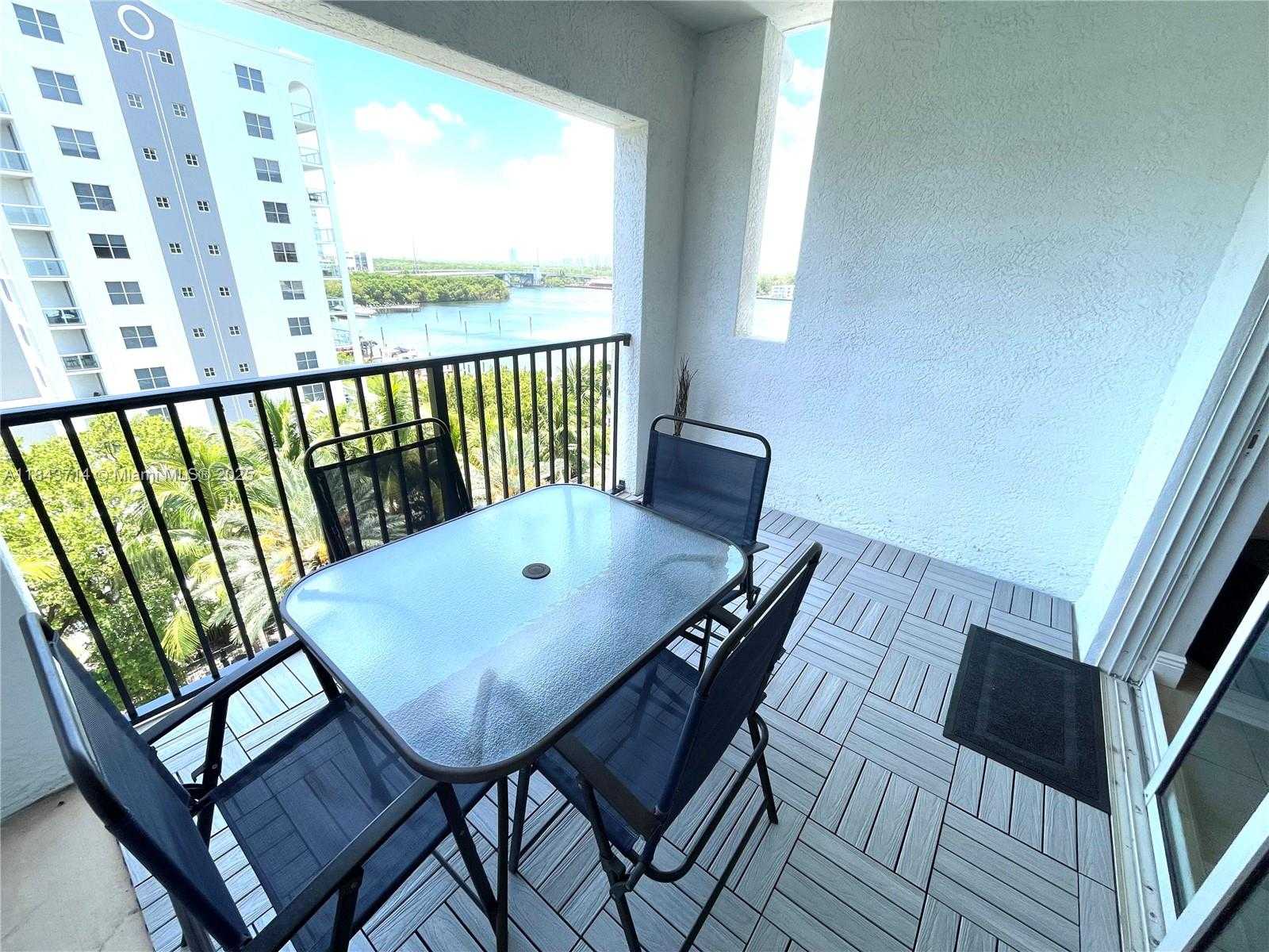 Small Image of 17100 NORTH BAY RD #1802, Sunny Isles Beach Number 33