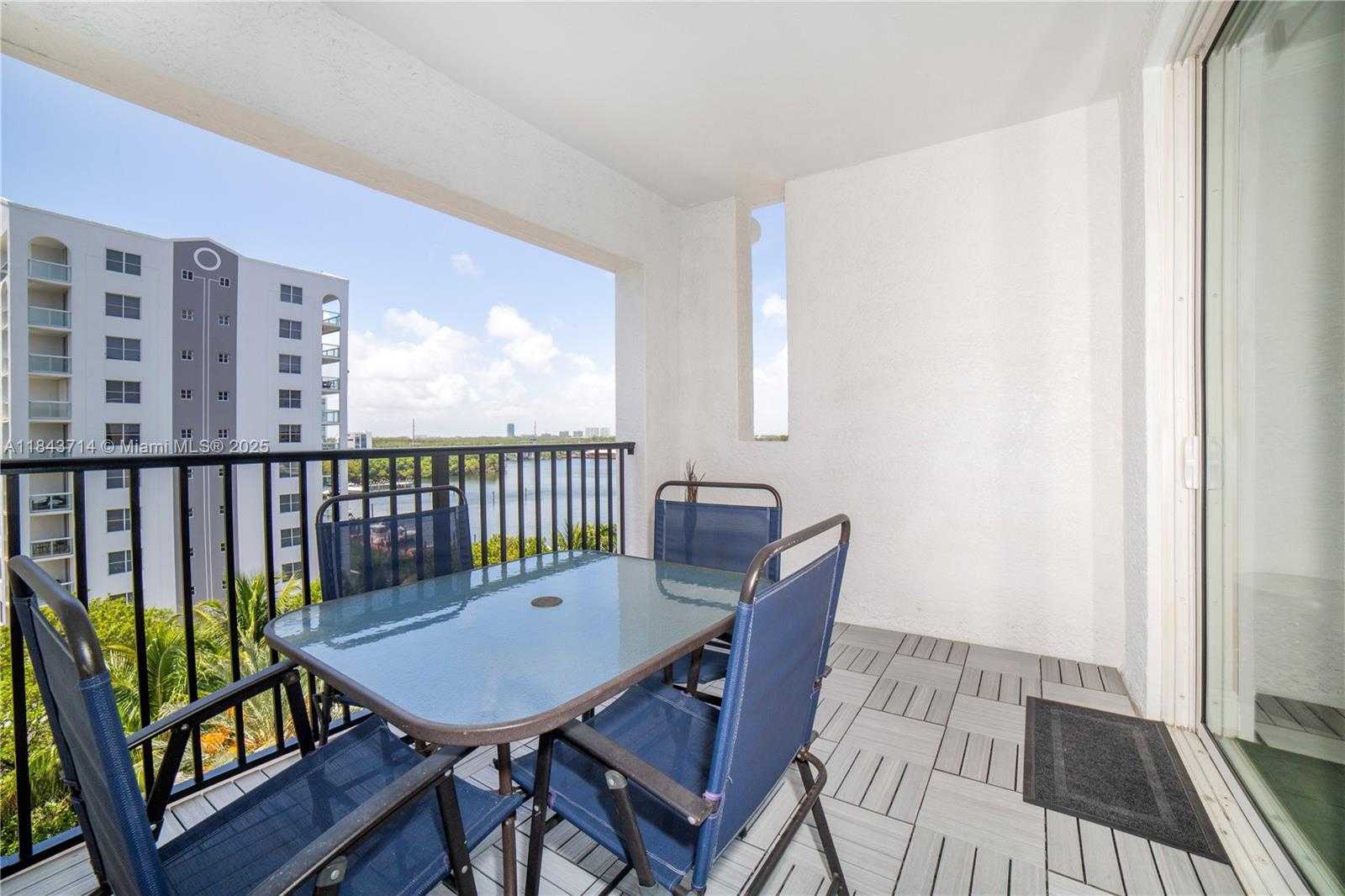 Small Image of 17100 NORTH BAY RD #1802, Sunny Isles Beach Number 35
