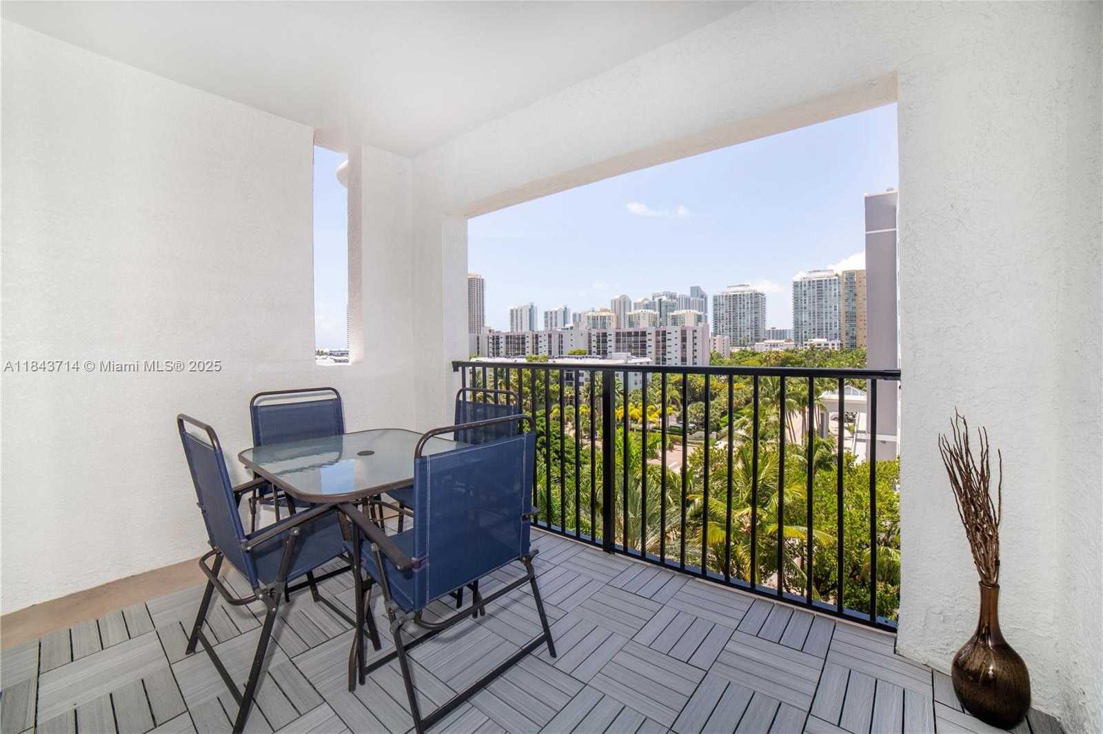 Small Image of 17100 NORTH BAY RD #1802, Sunny Isles Beach Number 36