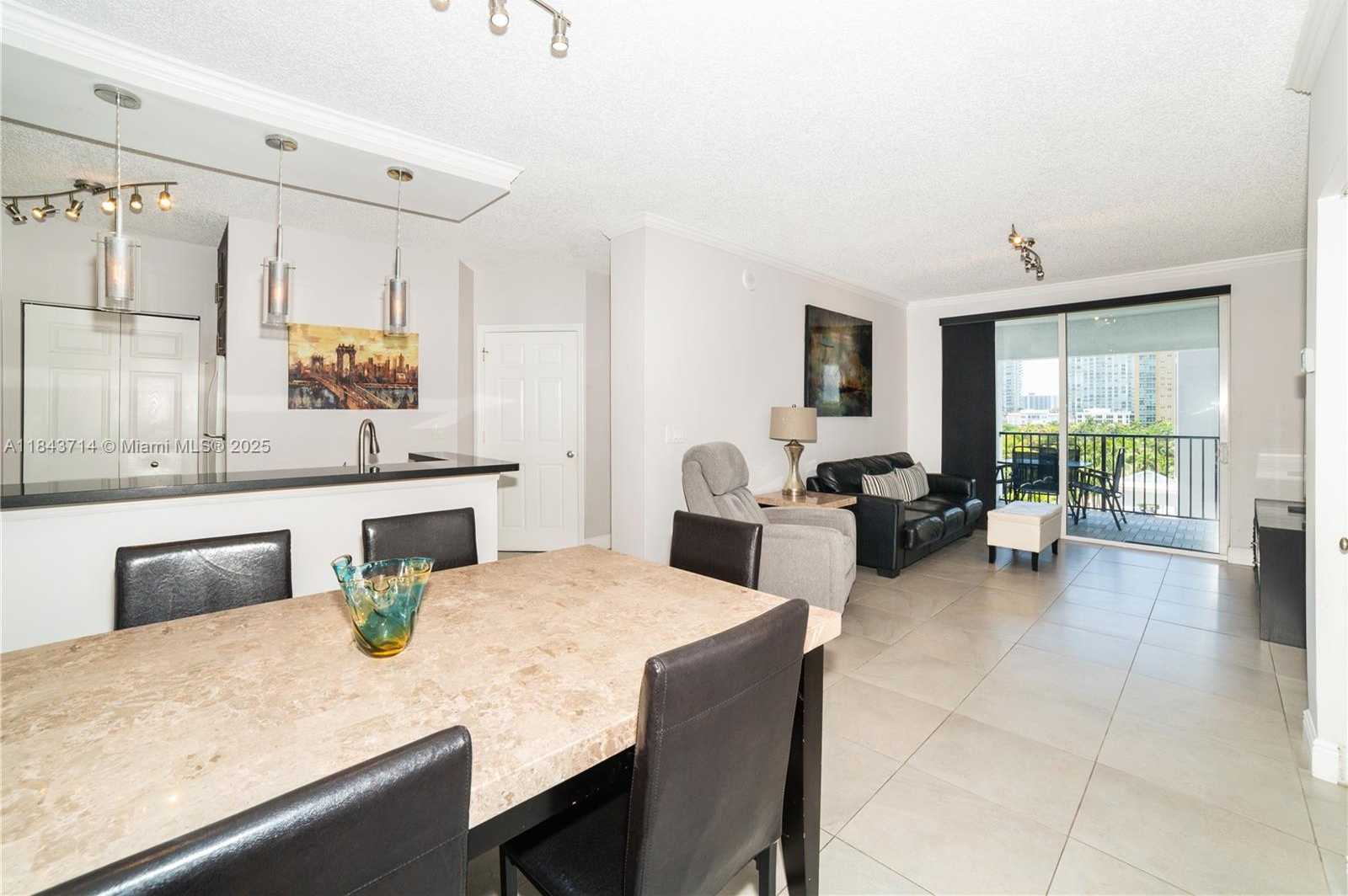 Small Image of 17100 NORTH BAY RD #1802, Sunny Isles Beach Number 9