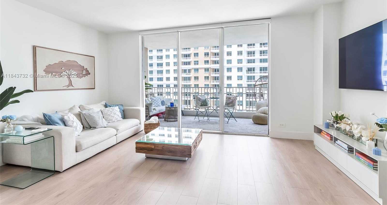 Small Image of 701 BRICKELL KEY BLVD #808, Miami Number 6