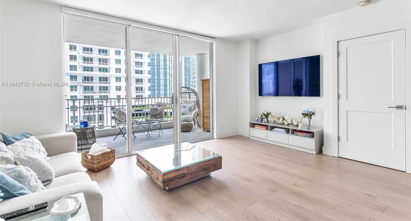 Small Image of 701 BRICKELL KEY BLVD #808, Miami Number 7