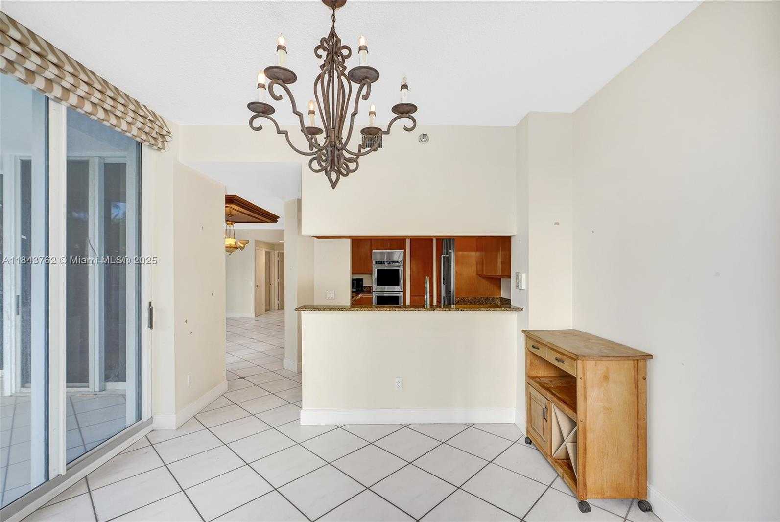 Small Image of 21150 POINT PL #406, Aventura Number 27