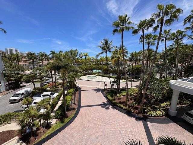 Small Image of 21150 POINT PL #406, Aventura Number 3