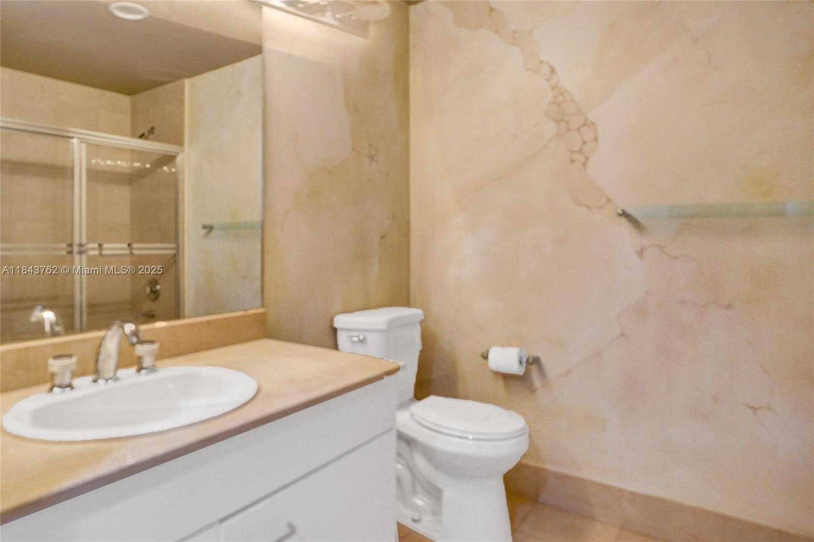 Small Image of 21150 POINT PL #406, Aventura Number 34