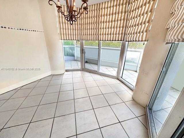 Small Image of 21150 POINT PL #406, Aventura Number 5