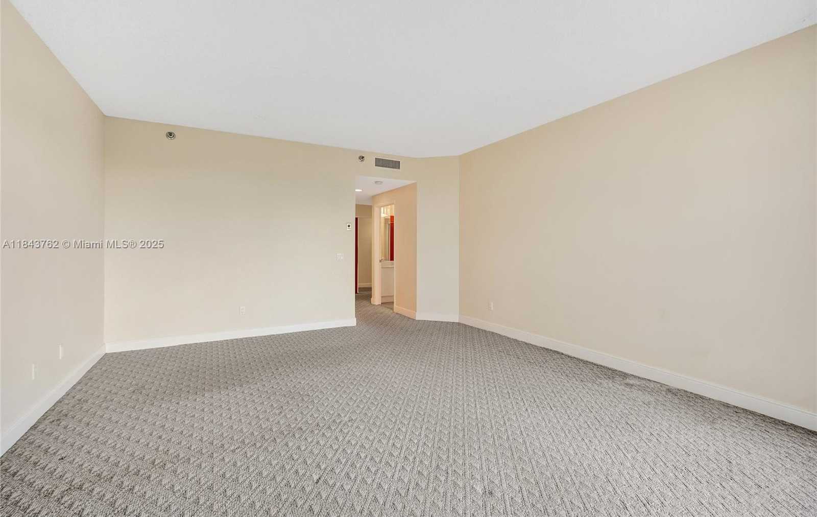 Small Image of 21150 POINT PL #406, Aventura Number 66