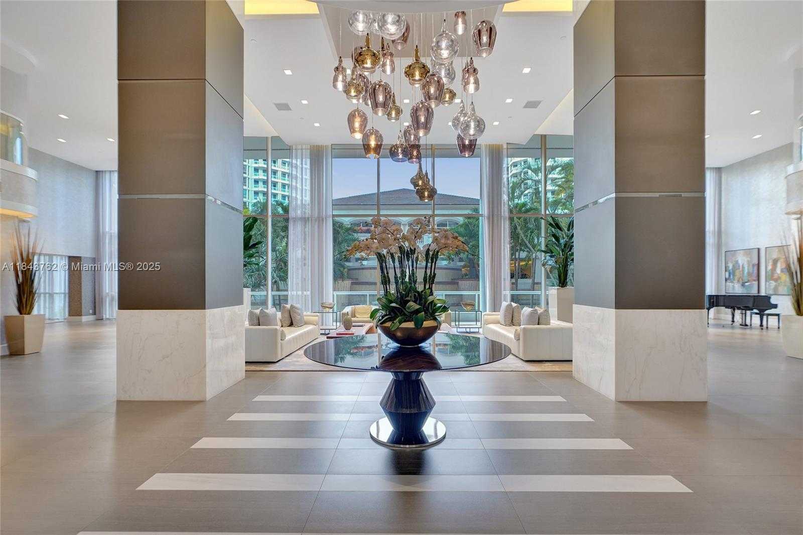 Small Image of 21150 POINT PL #406, Aventura Number 90