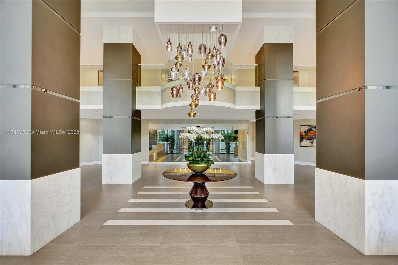 Small Image of 21150 POINT PL #406, Aventura Number 93