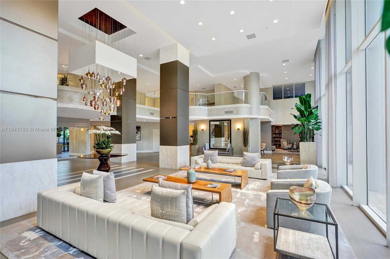 Small Image of 21150 POINT PL #406, Aventura Number 97