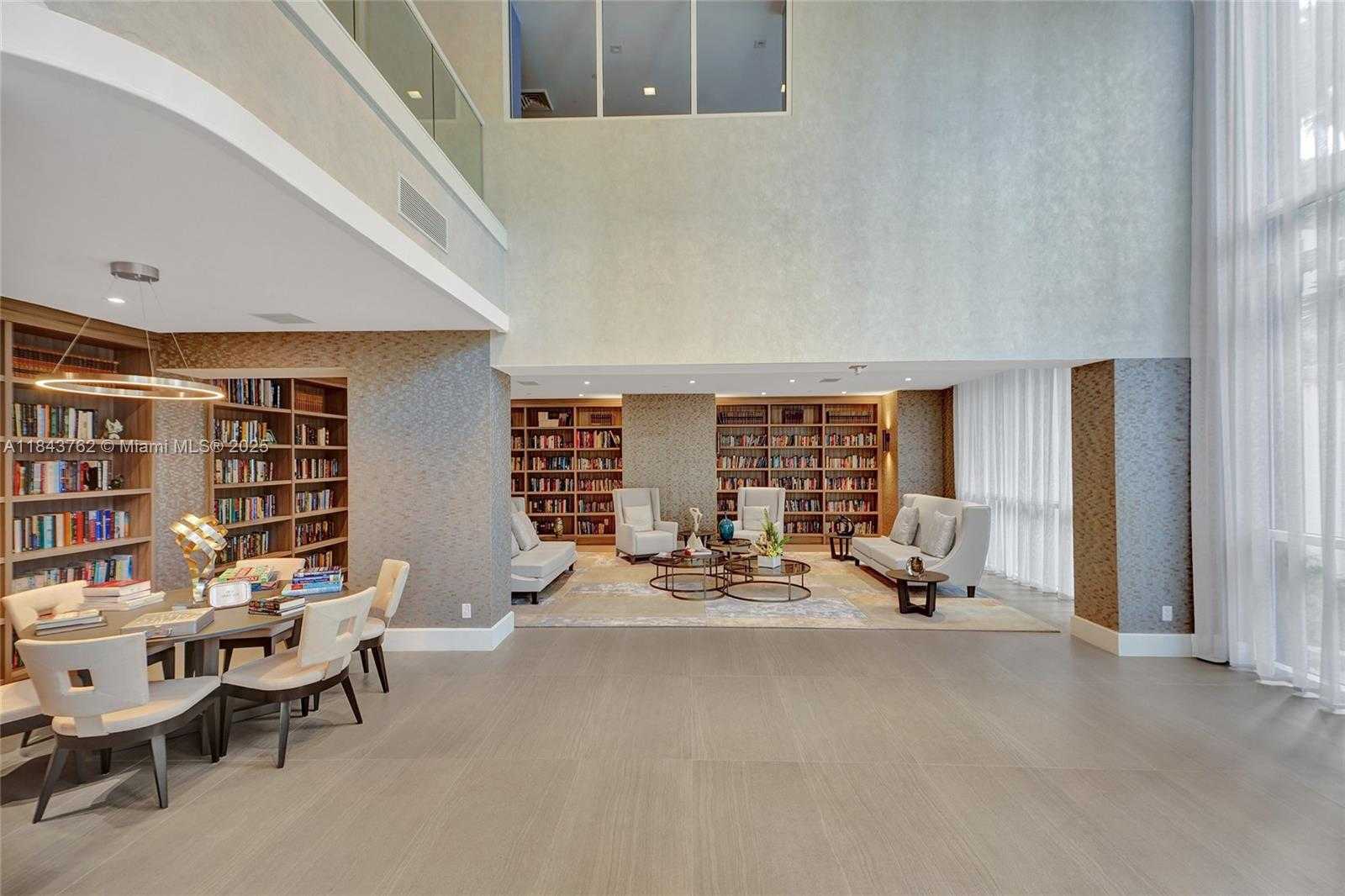 Small Image of 21150 POINT PL #406, Aventura Number 98