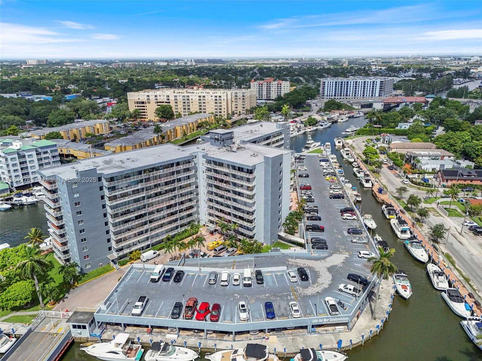 Small Image of 1800 NORTH WEST 24 AVE #1019, Miami Number 30