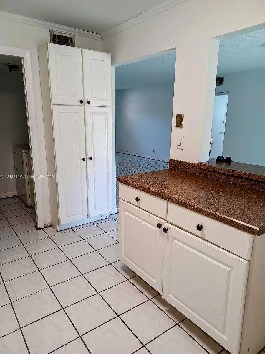 Small Image of 6930 NORTH WEST 31 AVE #., Fort Lauderdale Number 3