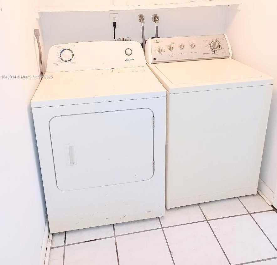 Small Image of 6930 NORTH WEST 31 AVE #., Fort Lauderdale Number 4