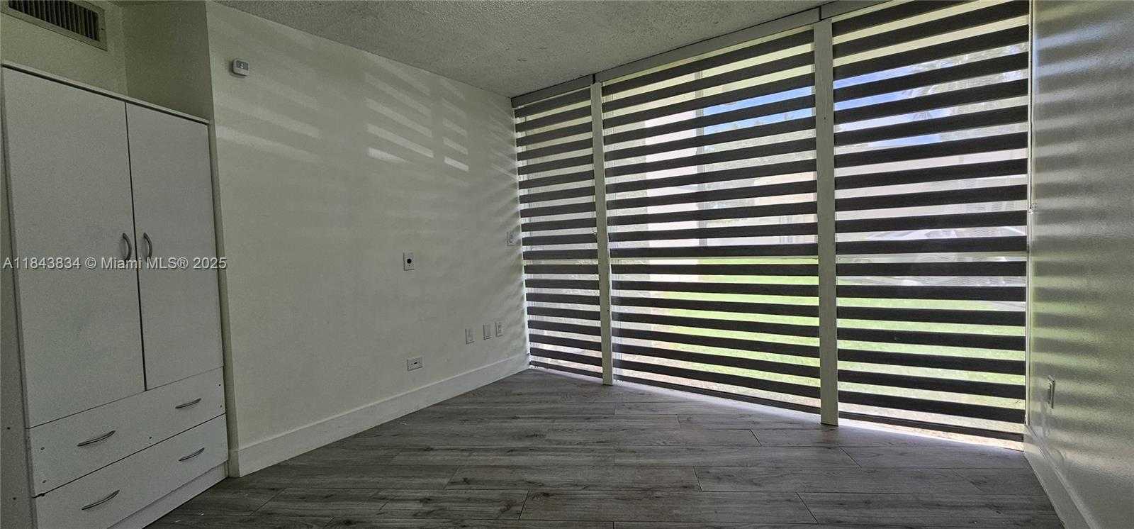 Small Image of 7075 NORTH WEST 186TH ST #C101, Hialeah Number 4