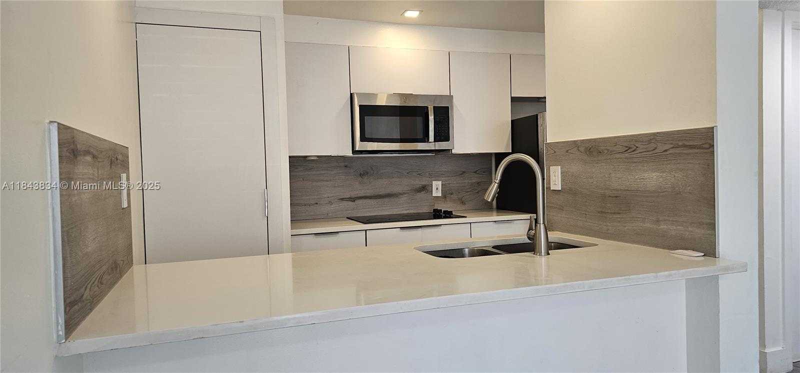 Small Image of 7075 NORTH WEST 186TH ST #C101, Hialeah Number 5