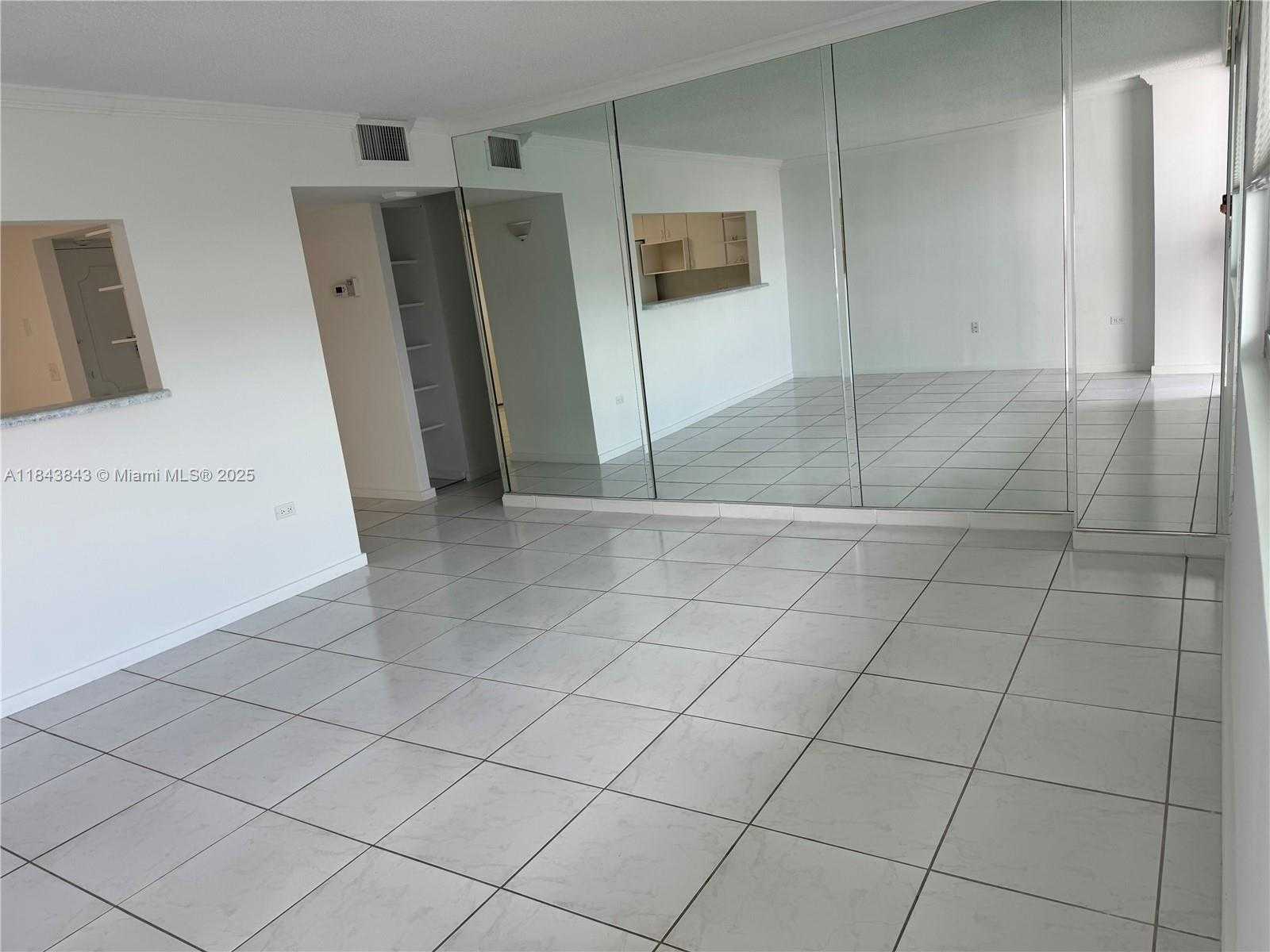 Small Image of 7135 COLLINS AVE #1203, Miami Beach Number 11