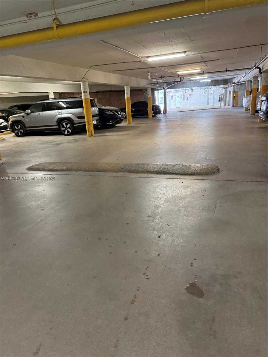 Small Image of 7135 COLLINS AVE #1203, Miami Beach Number 25