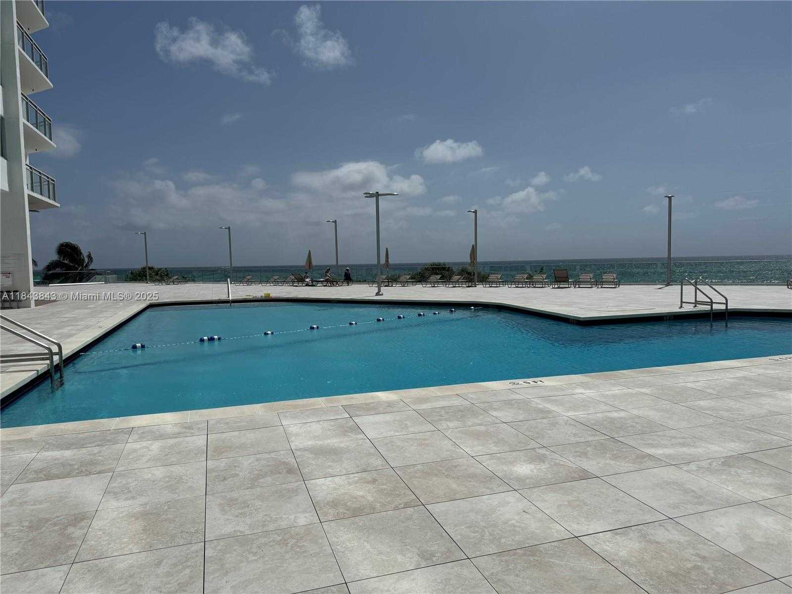 Small Image of 7135 COLLINS AVE #1203, Miami Beach Number 30