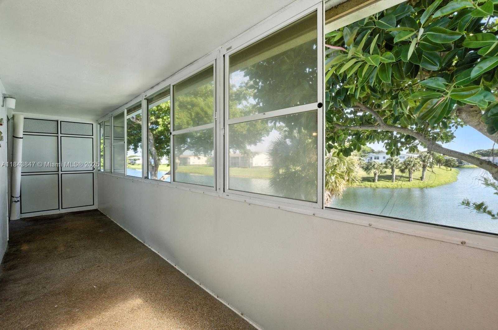 Small Image of 61 SOMERSET C #61, West Palm Beach Number 12